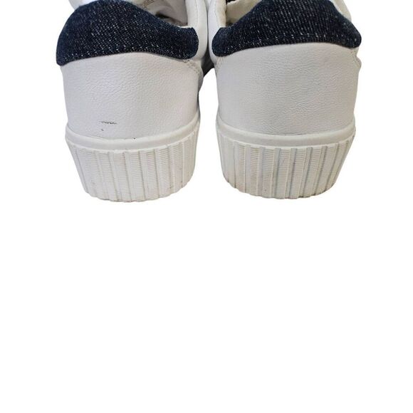 GUESS white sneakers.  Size 10. - Picture 3 of 6